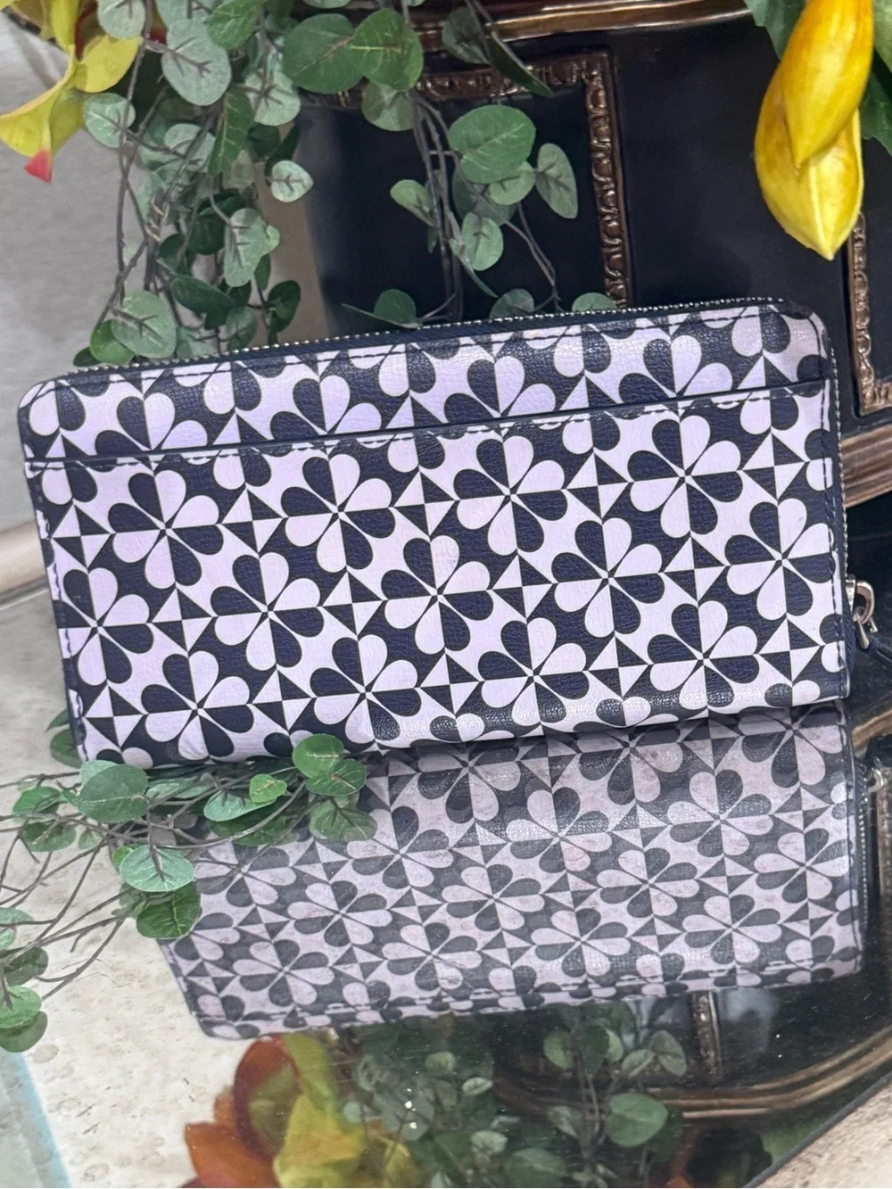 kate spade Black & White Floral Geometric Zip Wallet